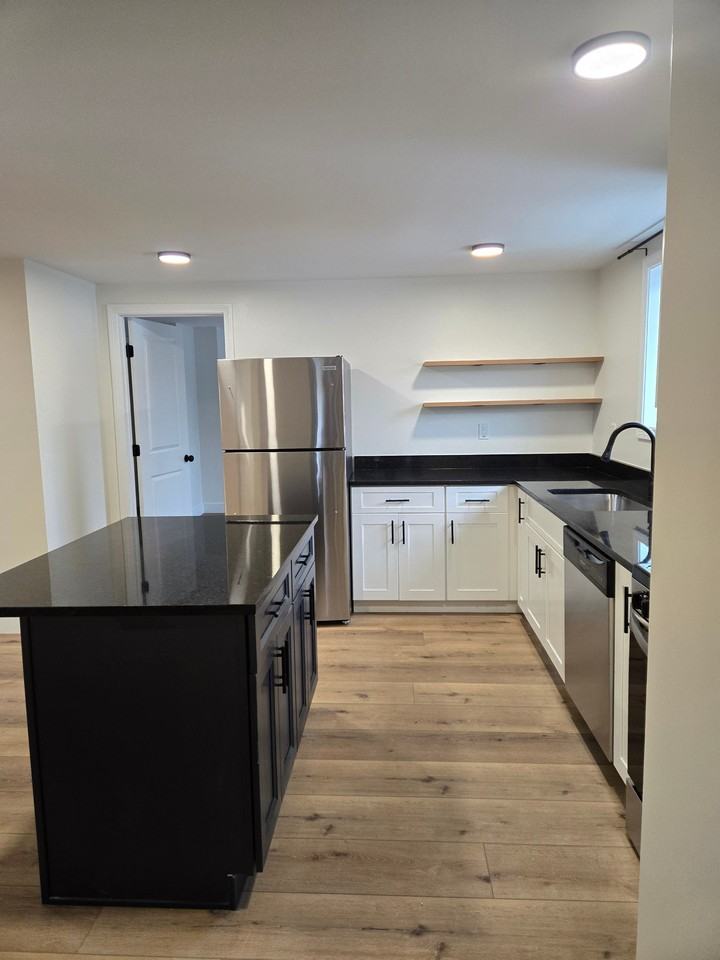 20 Poirier Pl #4