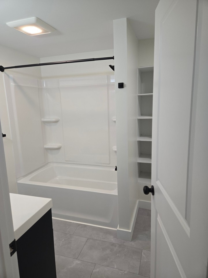 20 Poirier Pl #4 - Photo 6 of 13