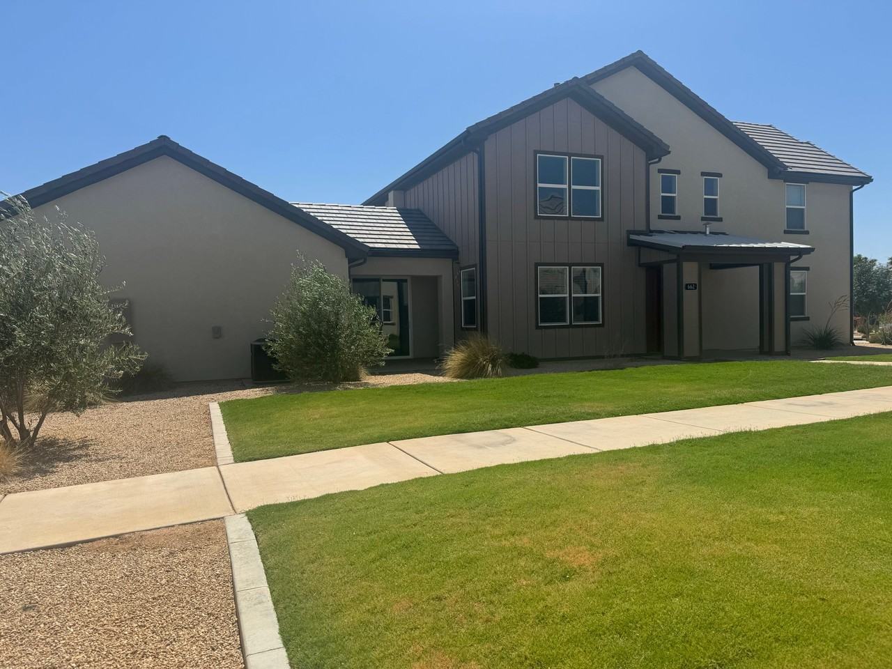 662 W Rosa Ln - Photo 2 of 12