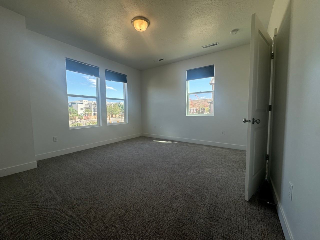 662 W Rosa Ln - Photo 6 of 12