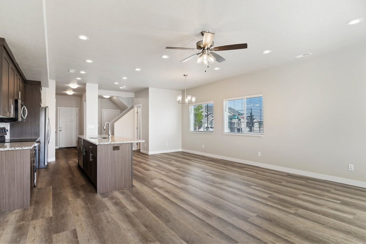 2963 Sw - Photo 5 of 26