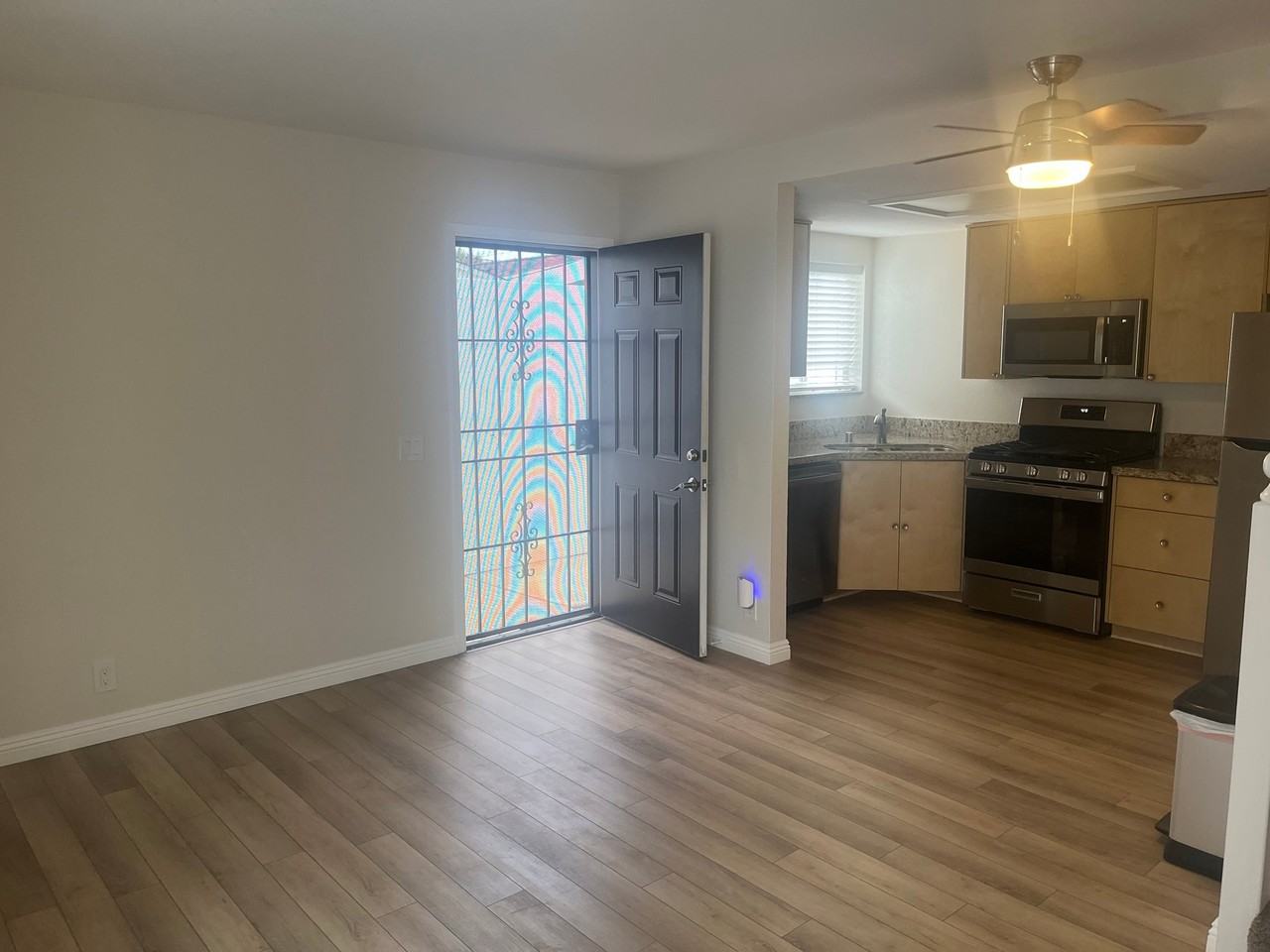 3614 32nd St #3614A - Photo 4 of 17
