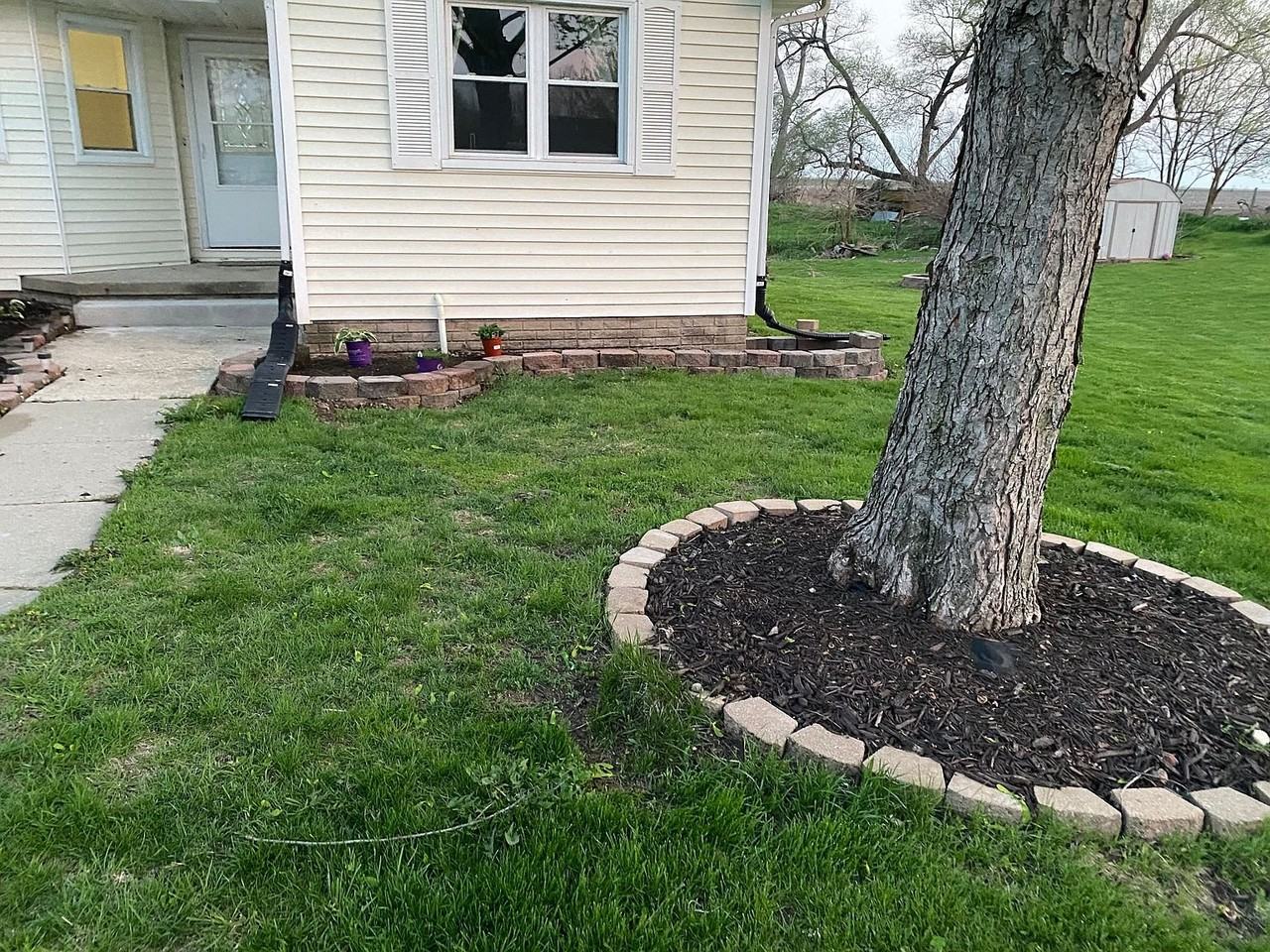 805 Marshall Ct N - Photo 3 of 15