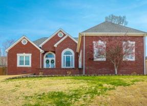 8102 Hamilton Mill Dr - Photo 1 of 1