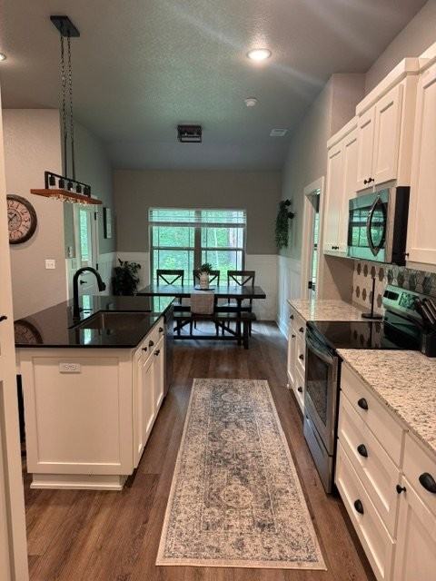 8 Leyland Dr - Photo 3 of 19