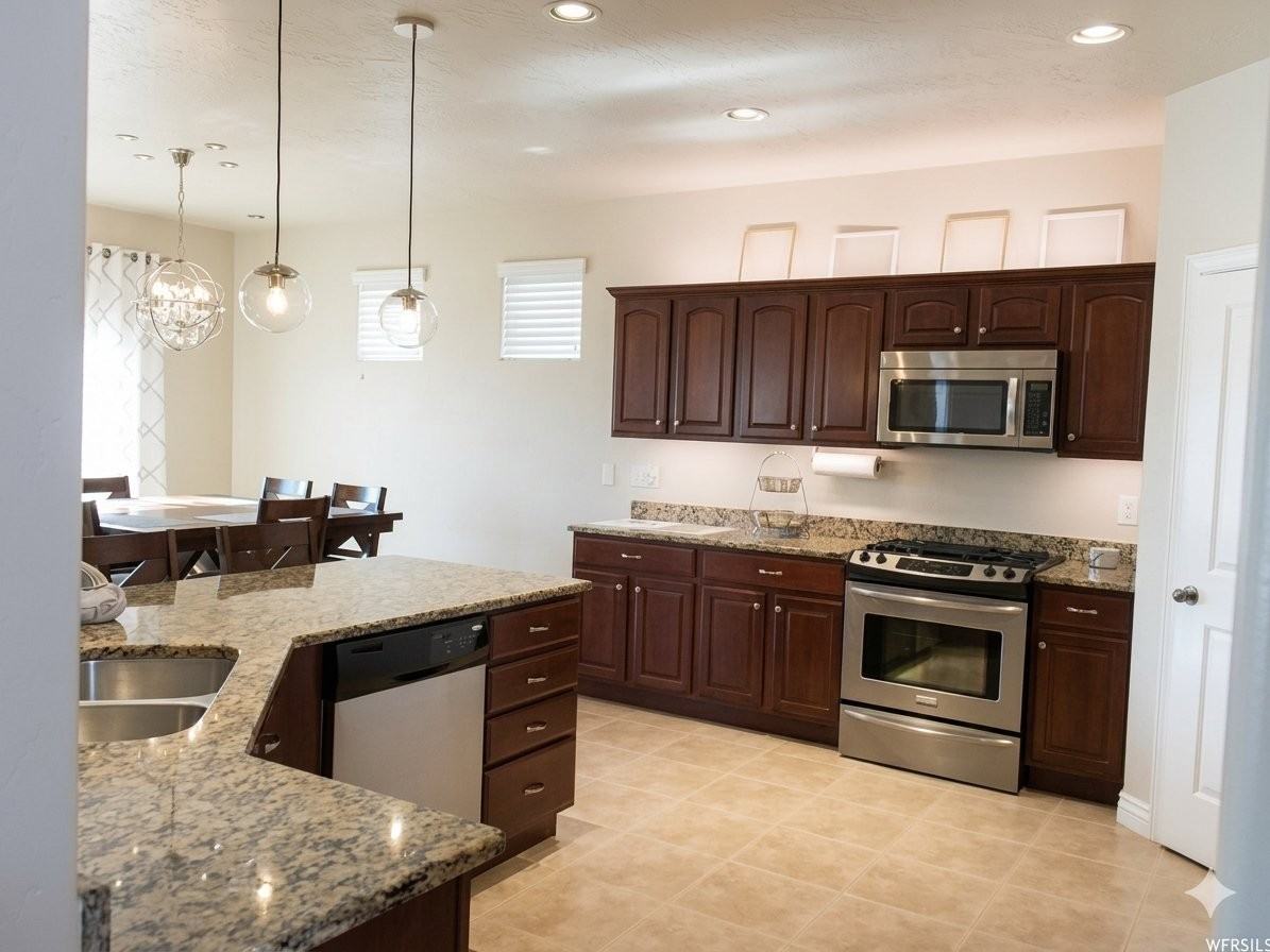 5193 N Fox Hollow Way - Photo 4 of 20