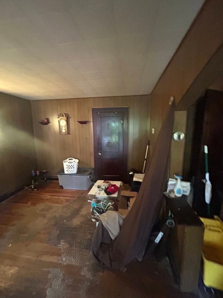 1236 Gimblin St - Photo 4 of 20