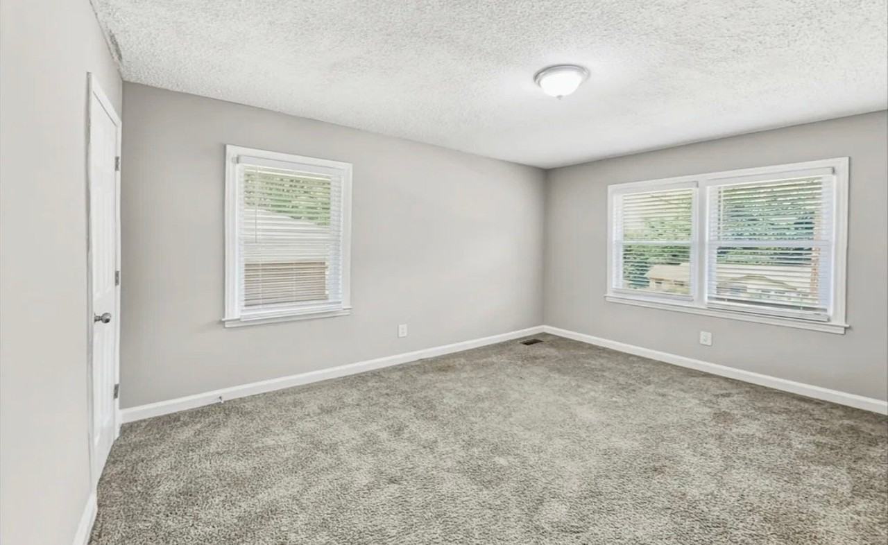 1953 Laurel Ln - Photo 6 of 10