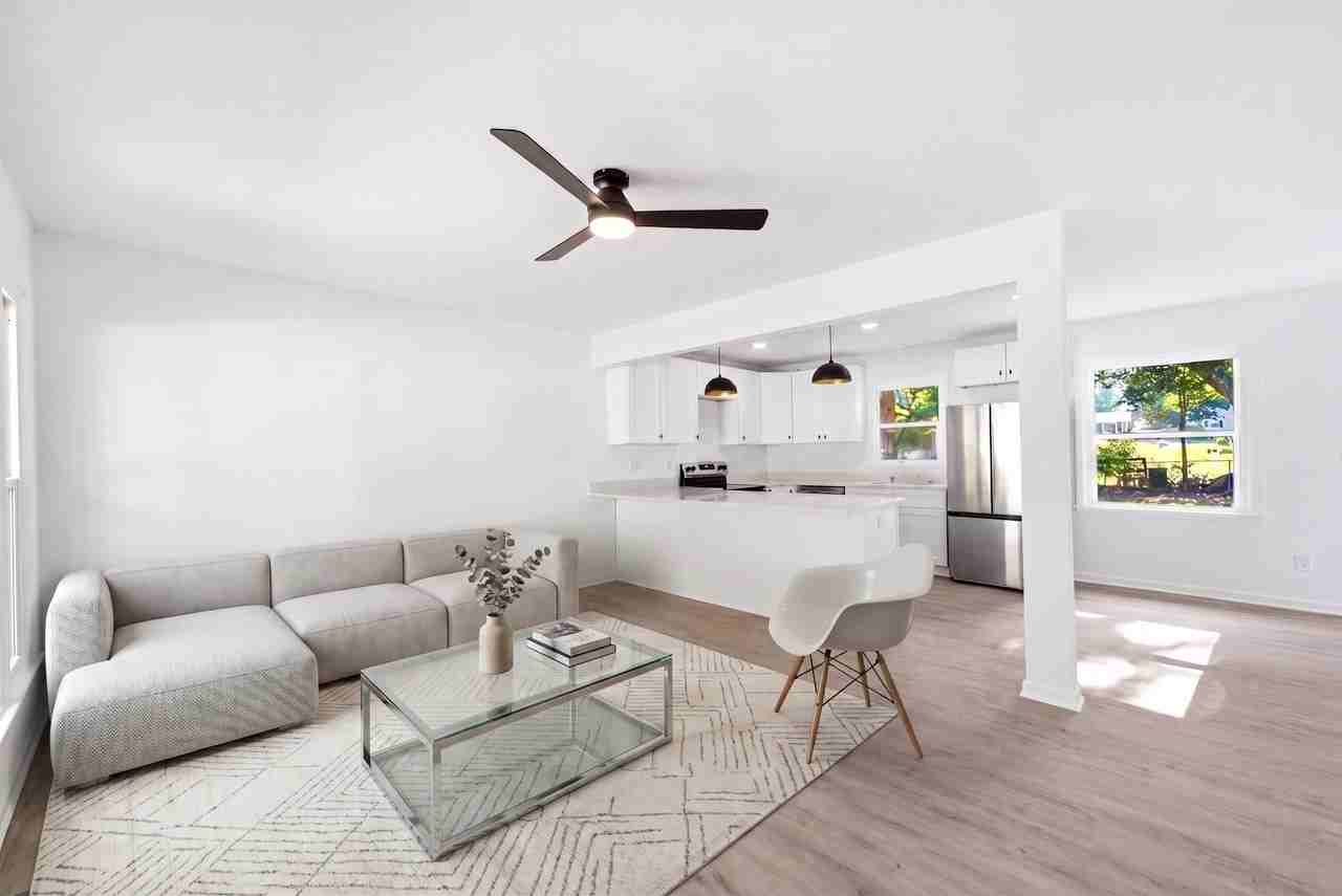 6126 Amberly Ln - Photo 7 of 12
