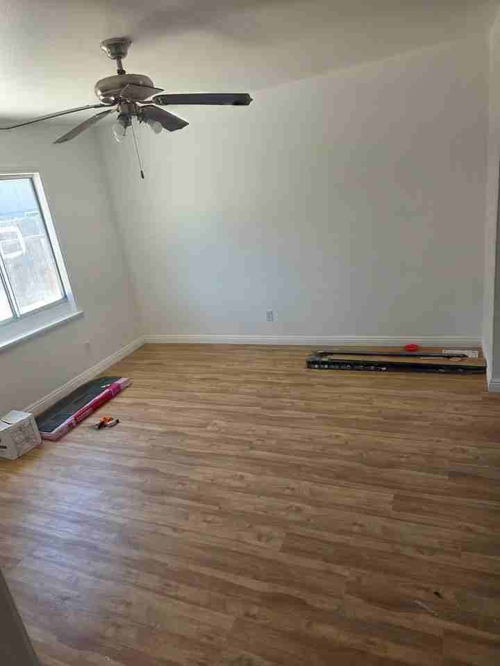 1917 E 60th St #1916 - Photo 4 of 8