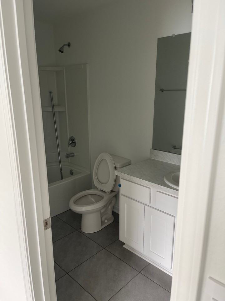 4001 Haymon Ave - Photo 3 of 13