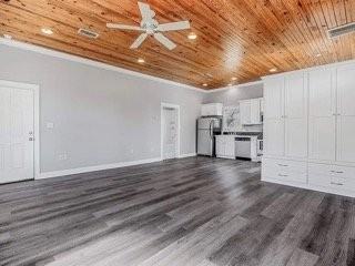 416 Orange St - Photo 5 of 20