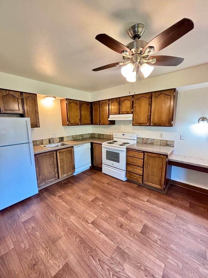 3950 Sw 102nd Ave #102 - Photo 4 of 14