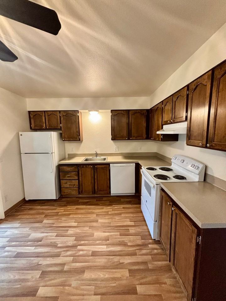 3950 Sw 102nd Ave #108 - Photo 4 of 12