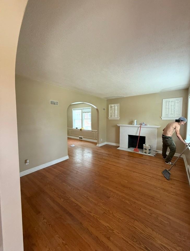5730 Park Ln - Photo 2 of 12