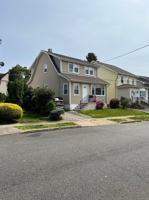 featured image of 77 Wesley St 2nd Fl #2ndFL