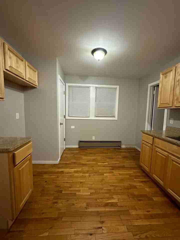 77 Wesley St 2nd Fl #2ndFL - Photo 3 of 11