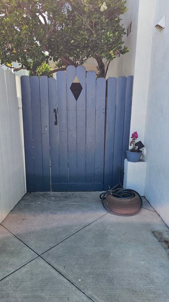33903 Copper Lantern St - Photo 3 of 5