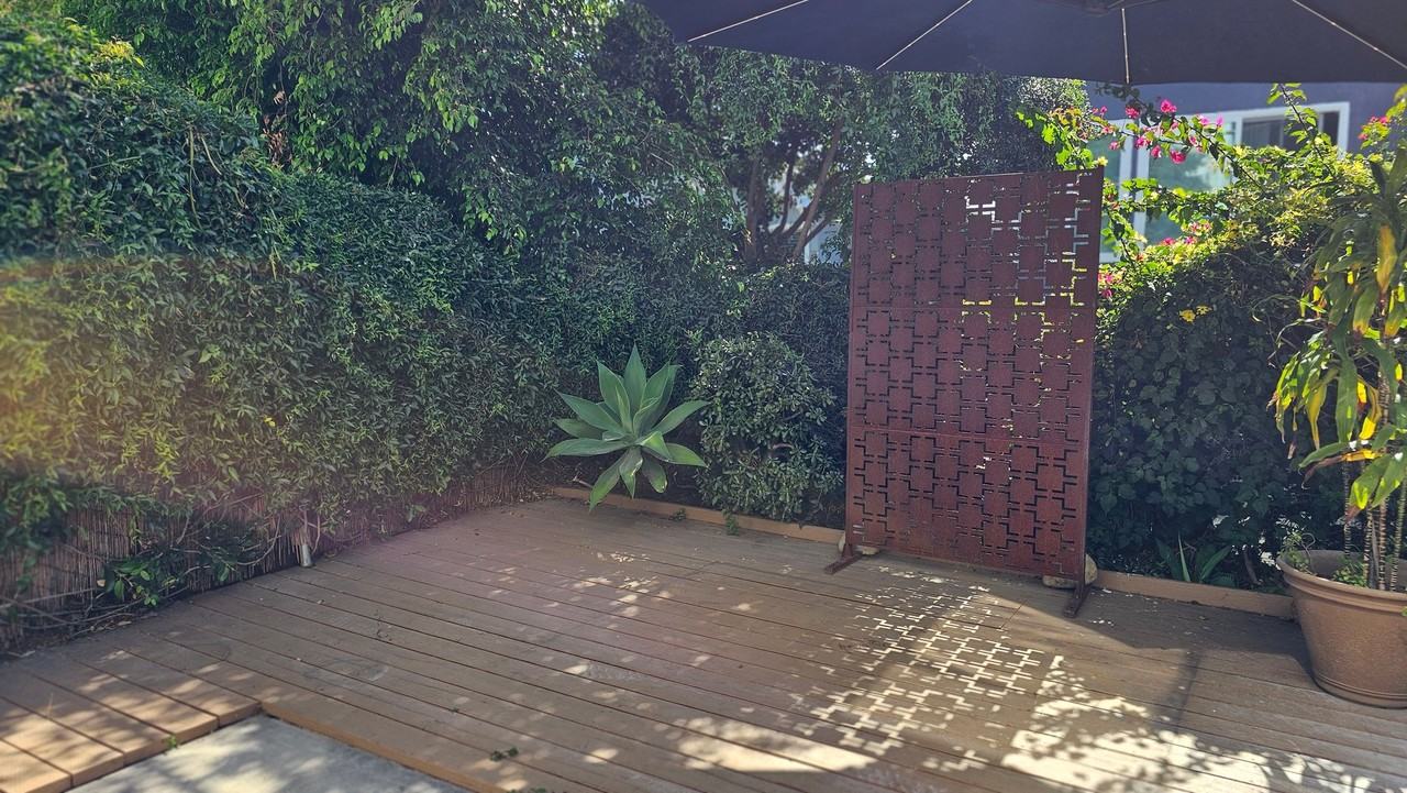 33903 Copper Lantern St - Photo 4 of 5