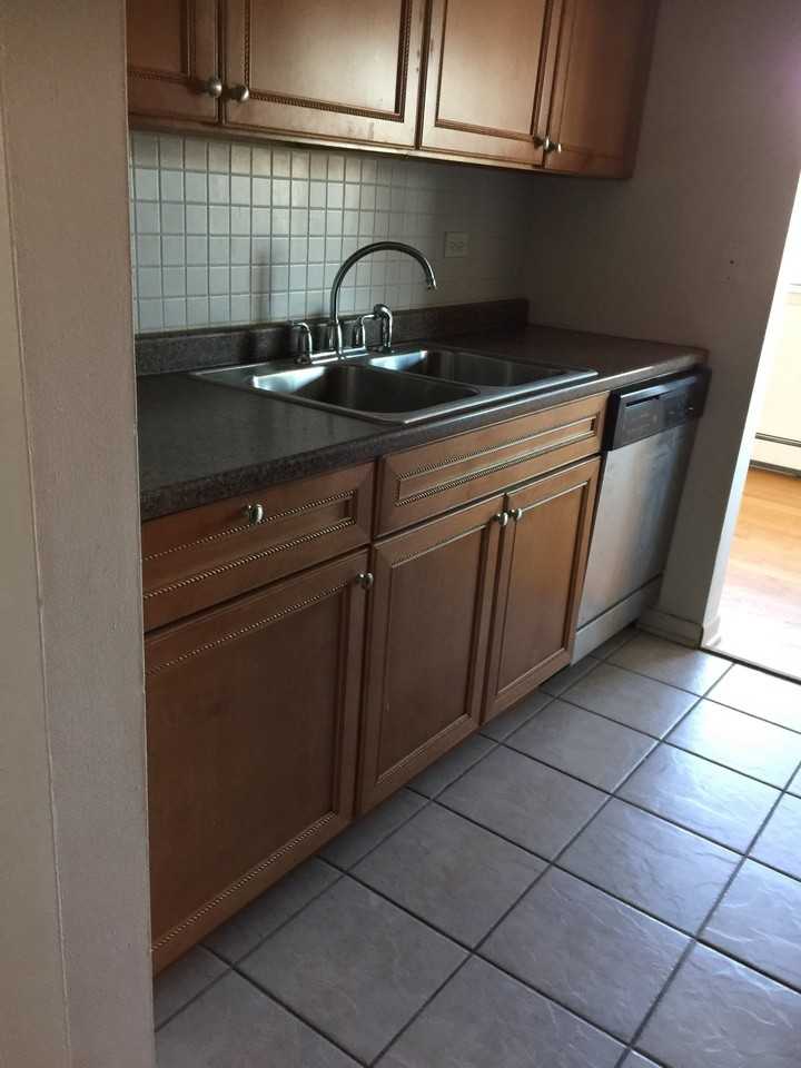 156 Asbury Ave #8 - Photo 3 of 14