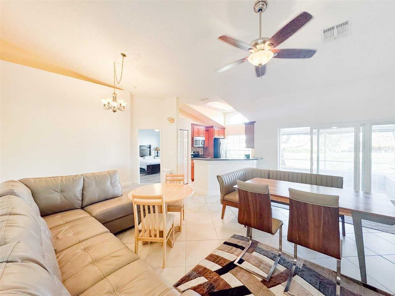 2474 Saint Augustine Blvd - Photo 3 of 20