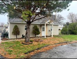 featured image of 1025 S 34th St
