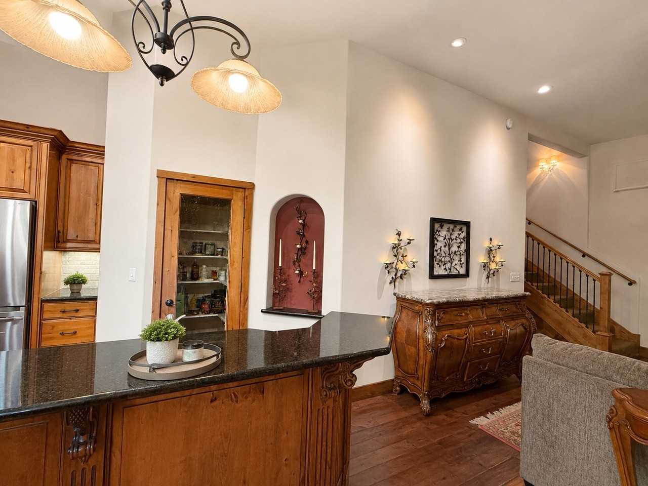 2098 Lamb Ln - Photo 5 of 16