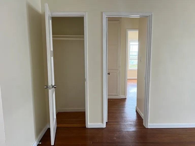 3927 W 105th St #C - Photo 4 of 16