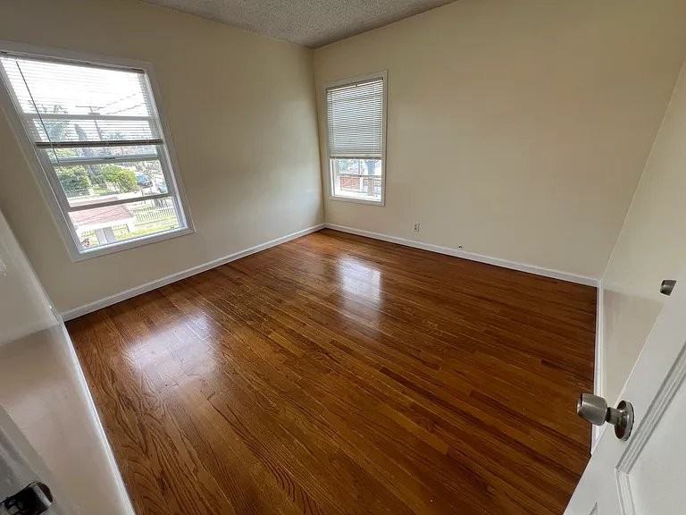3927 W 105th St #C - Photo 5 of 16