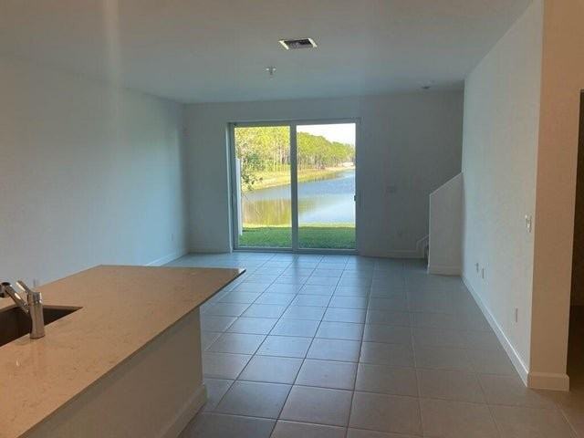 4657 Meyerson Pl - Photo 5 of 8