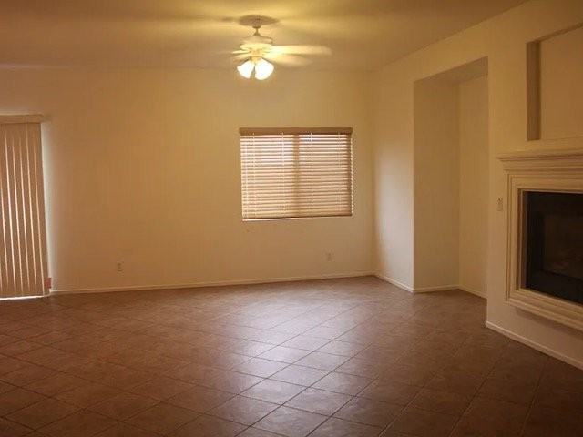 1425 Cottonwood St - Photo 5 of 10