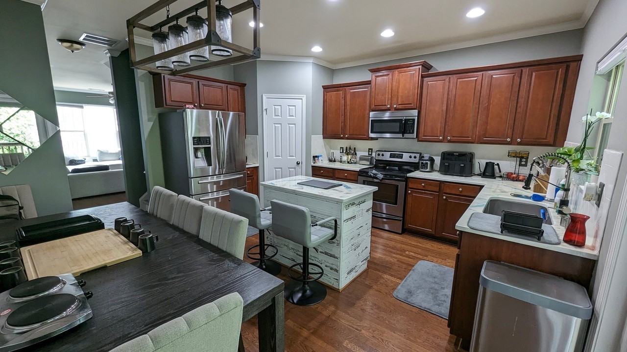 1625 Liberty Pkwy Nw - Photo 3 of 4
