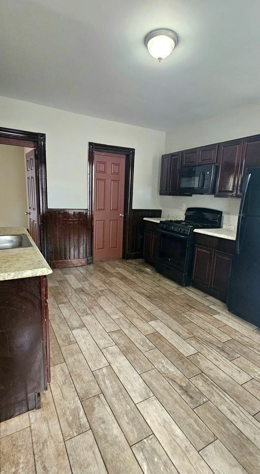 624 Dixwell Ave #1 - Photo 3 of 11