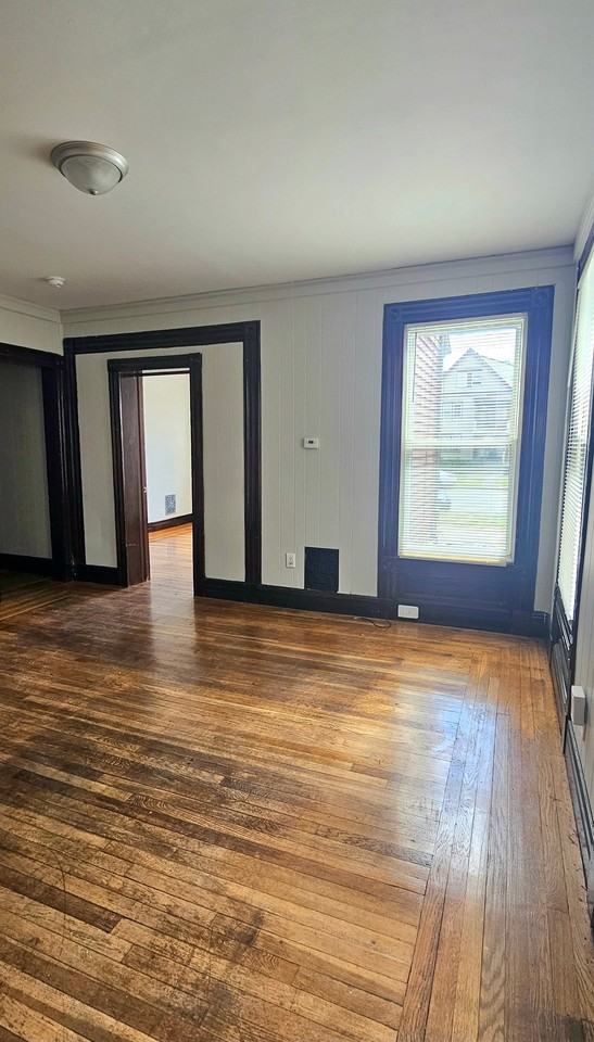 624 Dixwell Ave #1 - Photo 5 of 11