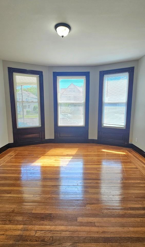 624 Dixwell Ave #1 - Photo 6 of 11
