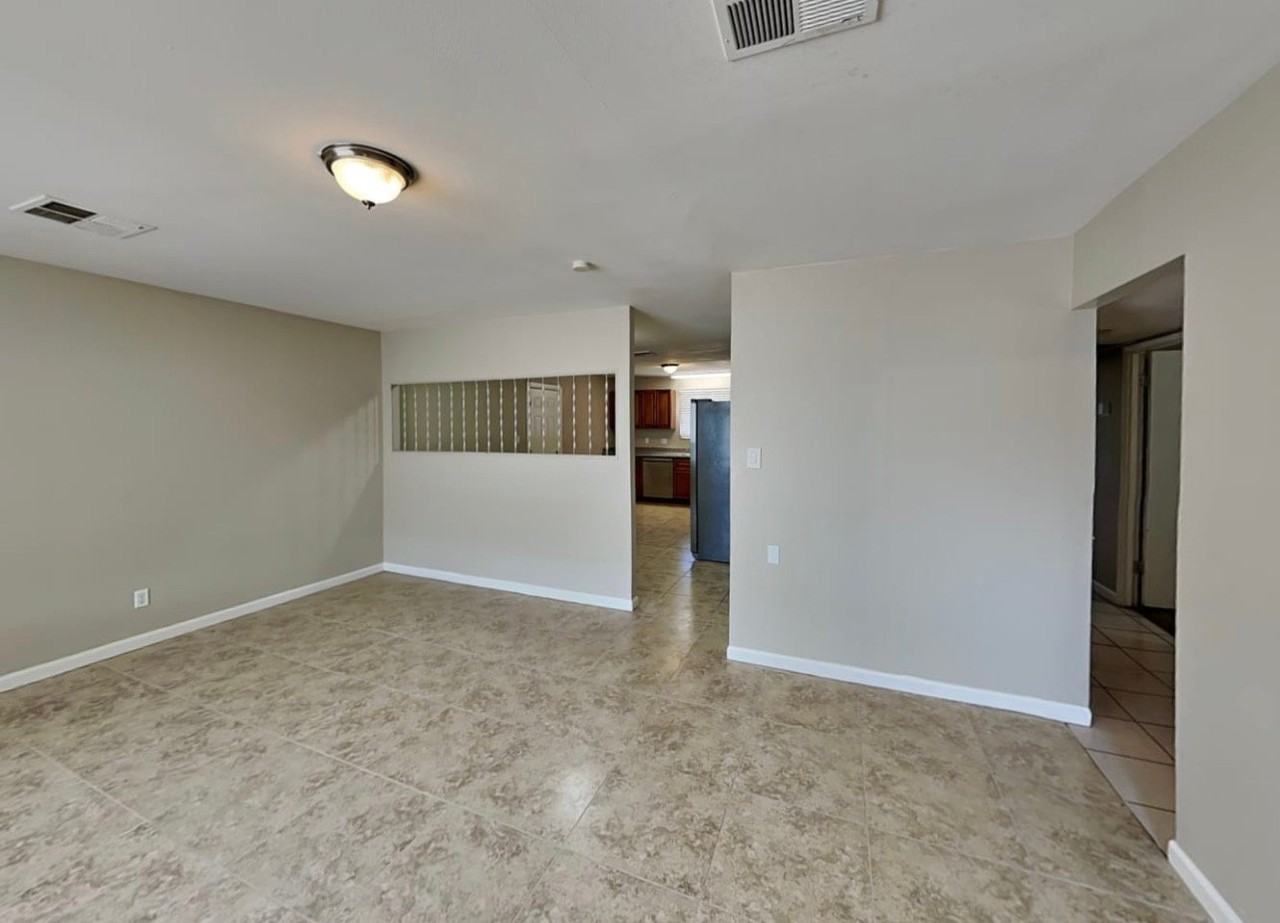 5317 W Windsor Ave - Photo 2 of 12