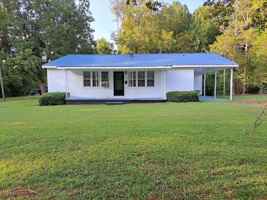 featured image of 136 Dowtin St