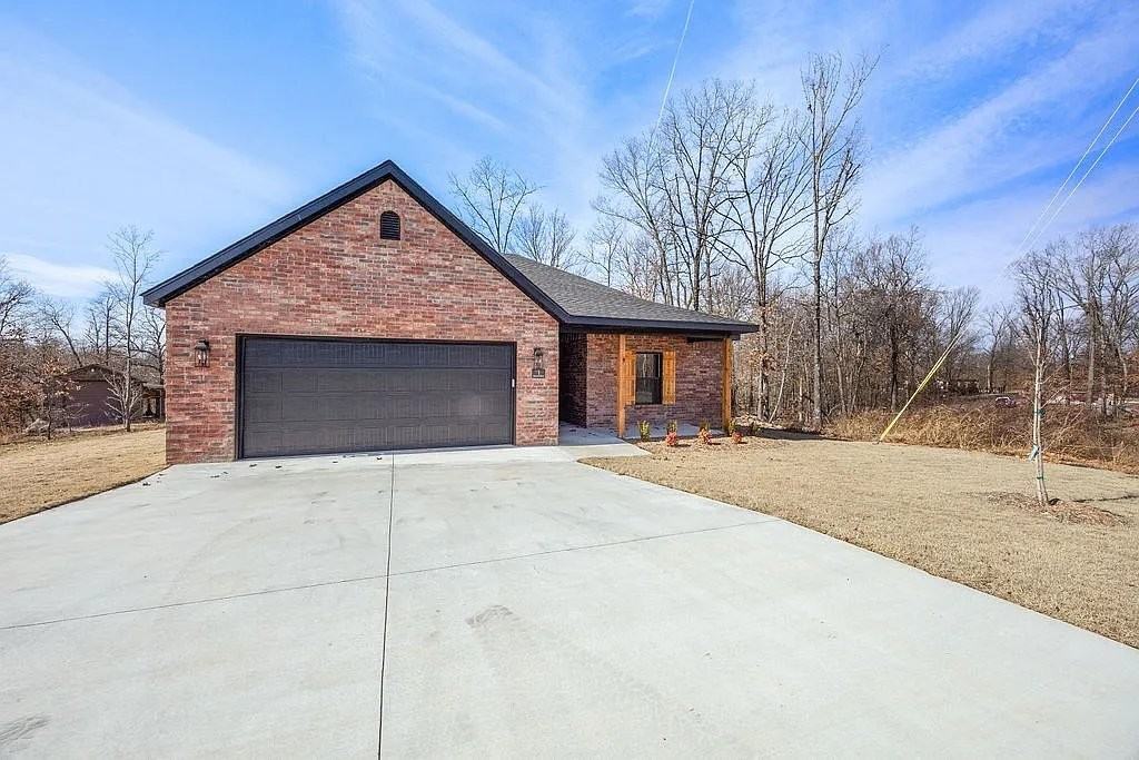 1 Boswell Dr - Photo 2 of 20