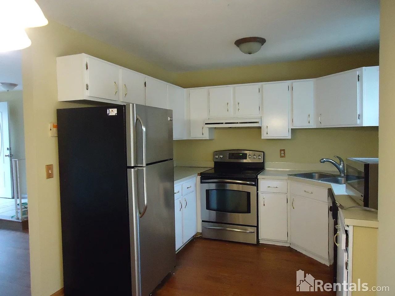 15645 Hallmark Path - Photo 3 of 10