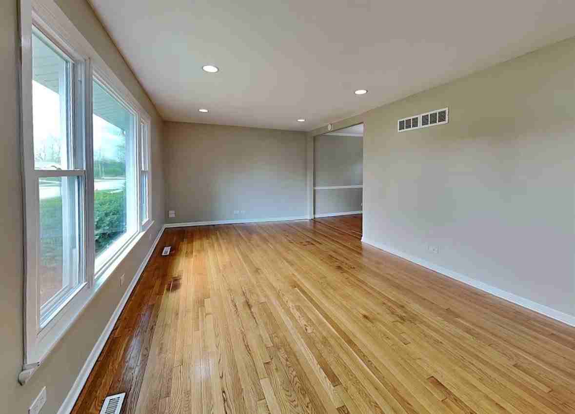 315 Grant Ave #17 - Photo 5 of 9