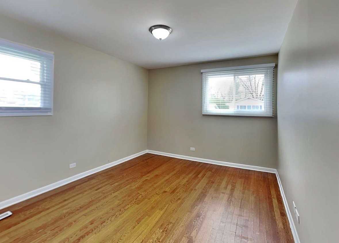 315 Grant Ave #17 - Photo 7 of 9