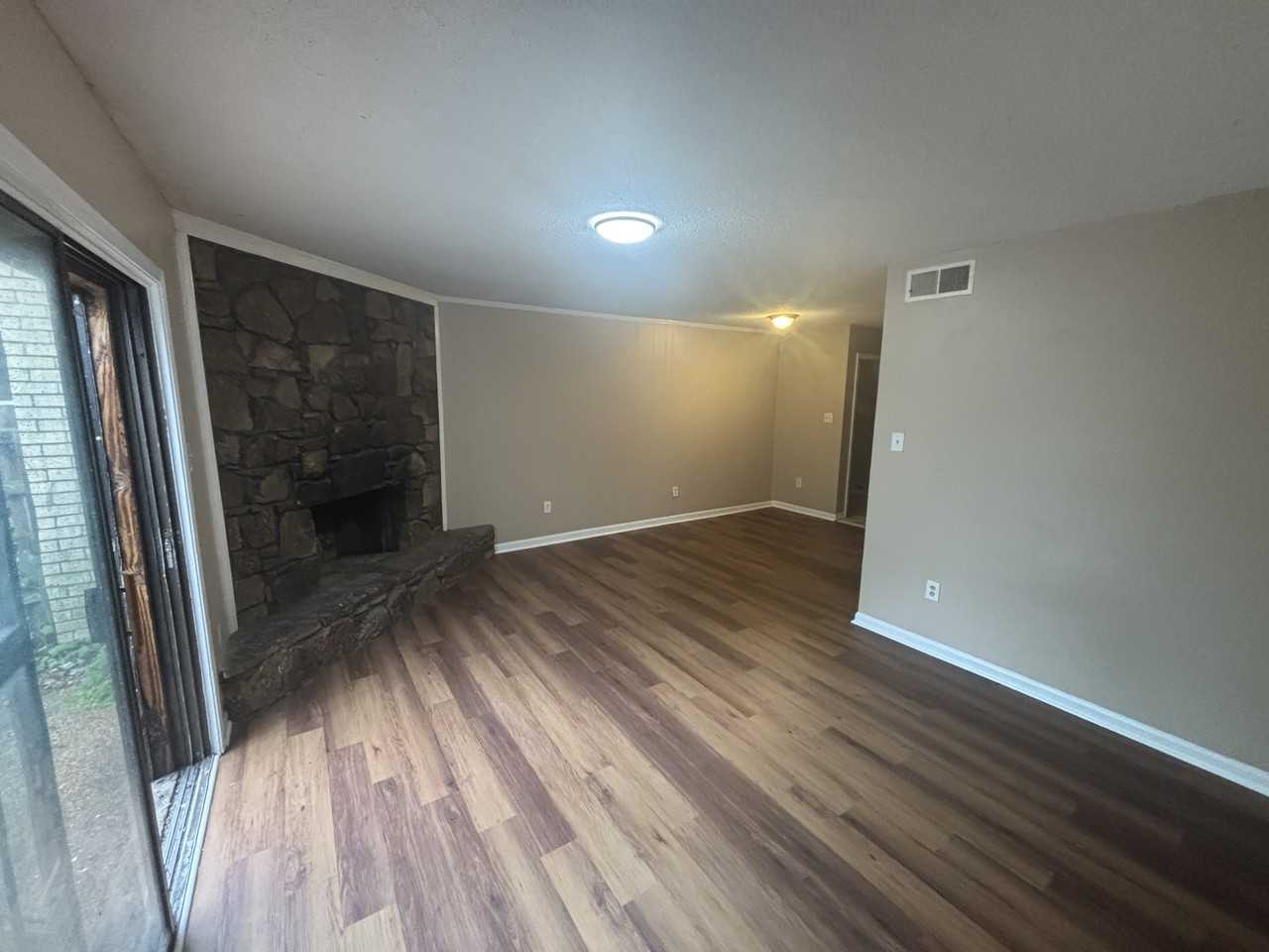 4781 Townhouse Way - Photo 5 of 25