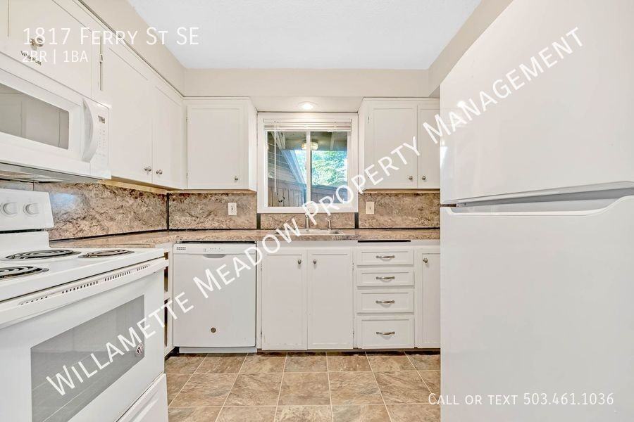 1817 Ferry St Se - Photo 2 of 21