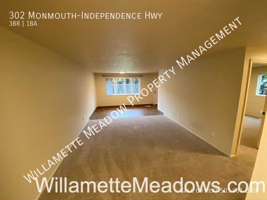 302 Monmouth Independence Hwy - Photo 5 of 18