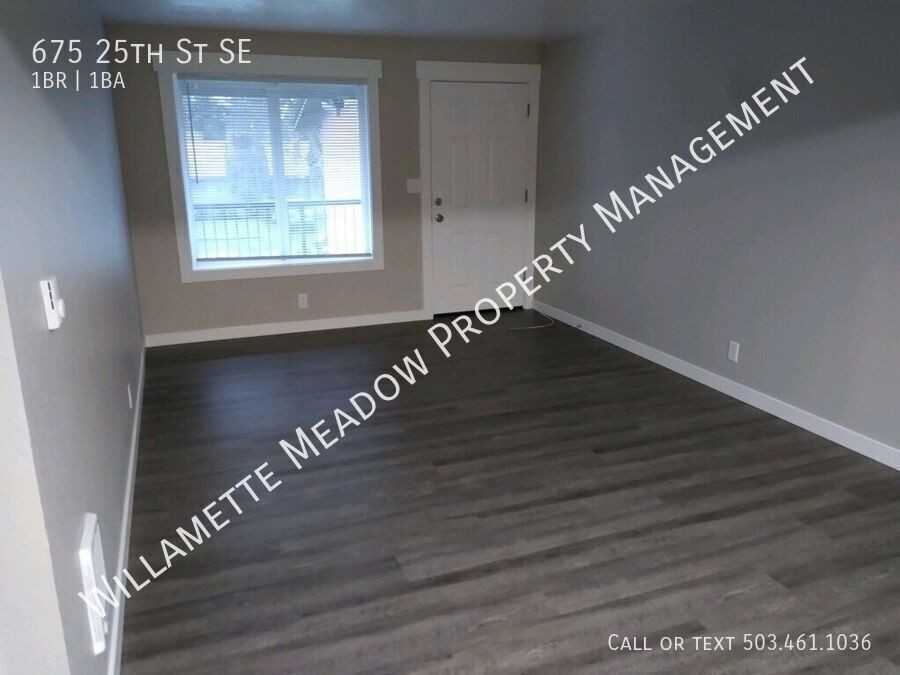 675 25th St Se - Photo 2 of 7