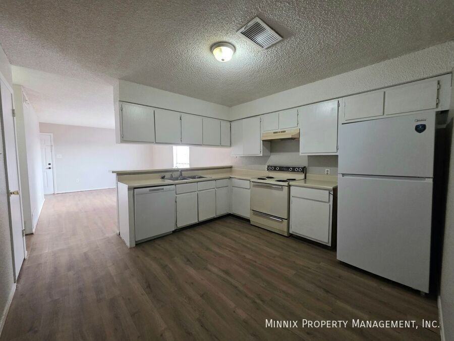 3007 W Louisiana Ave #04 - Photo 2 of 9