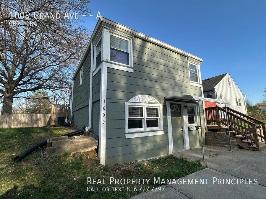 1009 Grand Ave #A