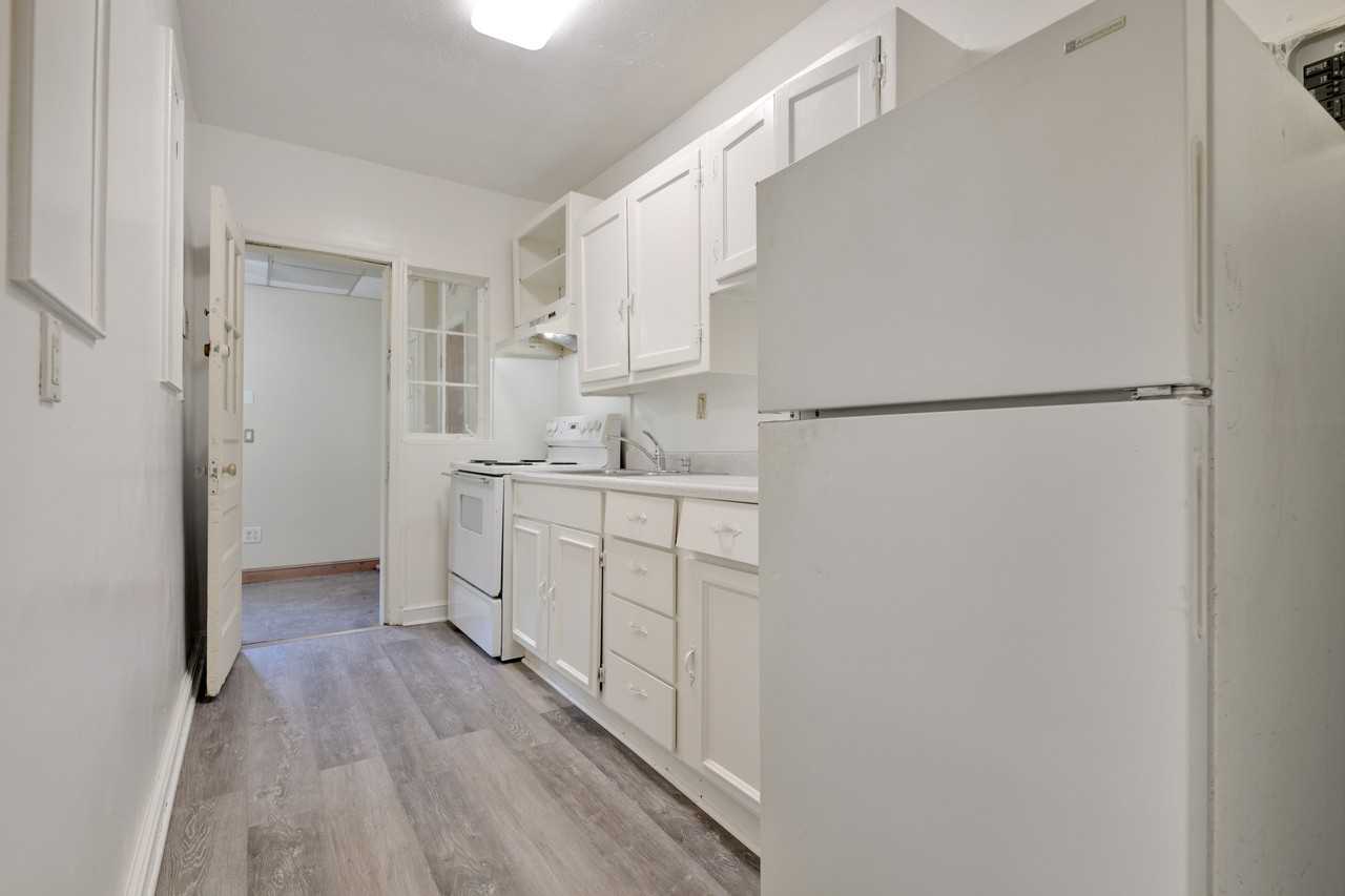 1221 Raum St Ne #1 - Photo 5 of 9