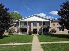 featured image of 72 Oakridge Dr