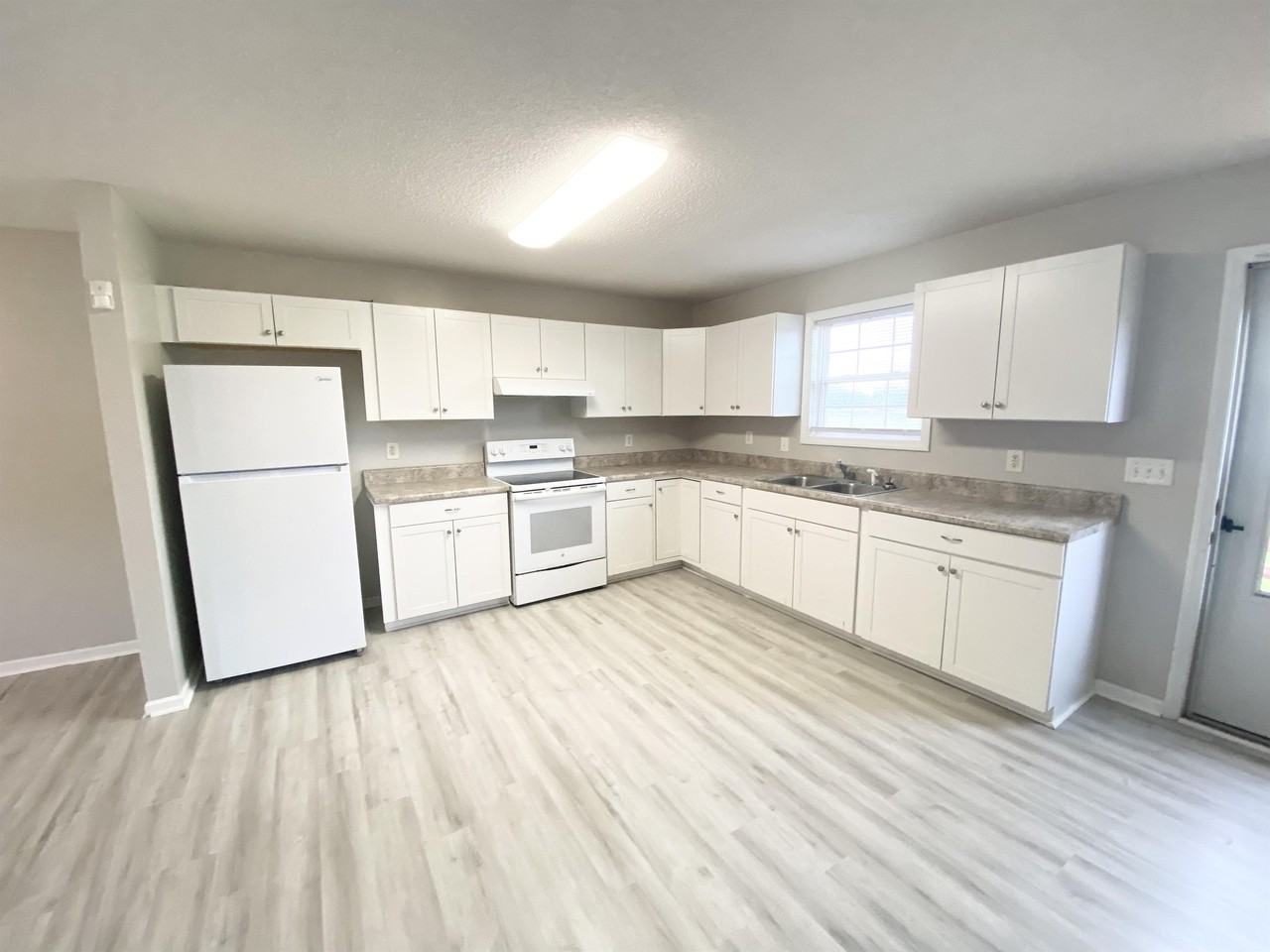 229 Olive Branch Blvd - Photo 5 of 14